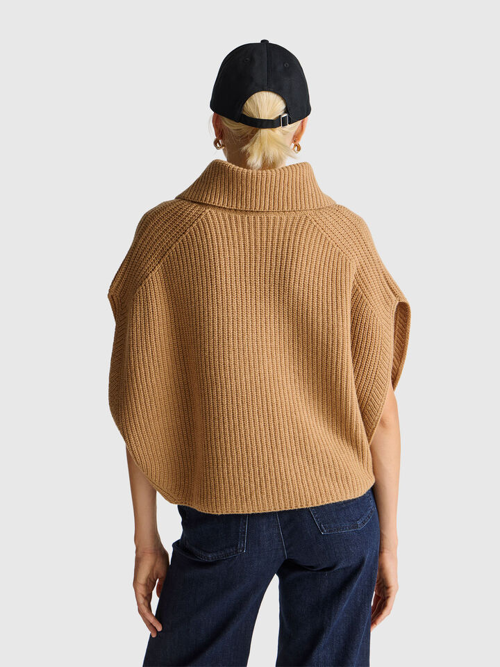 CAPE Women image number 2